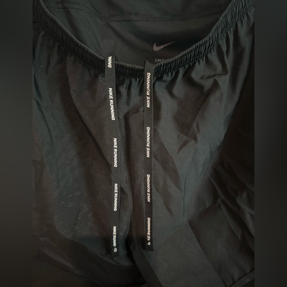 Nike Women’s Black Running Shorts Size L NWT - Picture 5 of 5